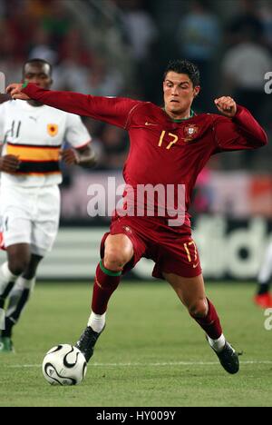 CRISTIANO RONALDO ANGOLA gegen PORTUGAL Köln Deutschland 11. Juni 2006 Stockfoto