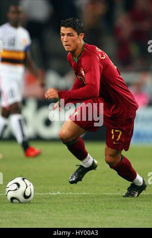 CRISTIANO RONALDO ANGOLA gegen PORTUGAL Köln Deutschland 11. Juni 2006 Stockfoto