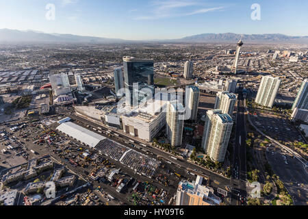 Las Vegas, Nevada, USA - 13. März 2017: Luftaufnahme des Hochhaus-Türme in der Nähe des Las Vegas Strip in Southern Nevada. Stockfoto