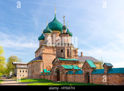 Jaroslawl, Russland - 8. Mai 2016: Kirche des Heiligen Johannes Chrysostomus in Jaroslawl. Es ist ein Teil der Tempel-Komplex in Korovniki, Russland, goldenen Ring von Russ Stockfoto