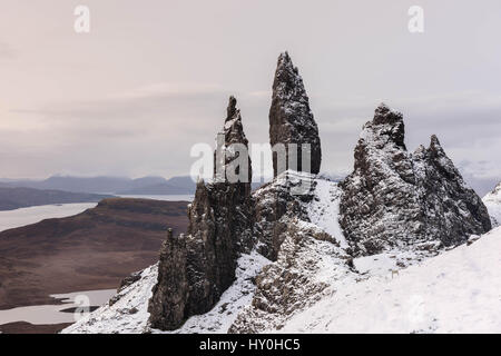 Der Old Man of Storr an einem schönen Wintertag ist morgen.