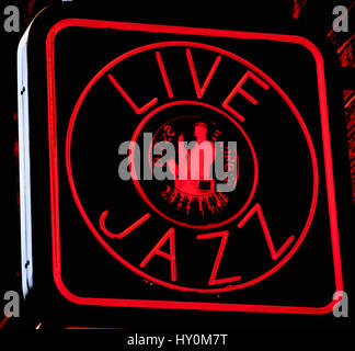 Neon-Schilder für live-Jazz im Pizza Express in London Stockfoto