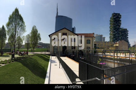 Stiftung Riccardo Catella, Unicredit Tower und vertikale Wald, Bibliothek der Bäume, neue Park in Mailand, Wolkenkratzer. 30. März 2017. Lombardei, Italien Stockfoto