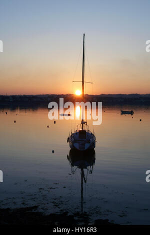 Sonnenuntergang in der Marina in Port Schären, Irland Stockfoto