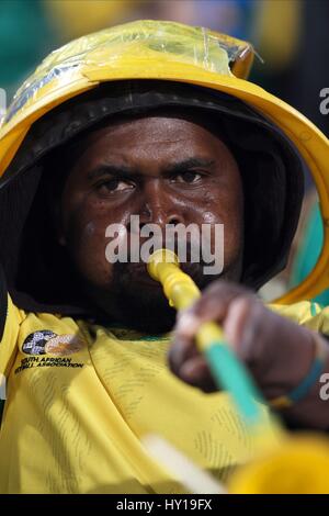 Südafrika FAN Südafrika VUVUZELA Südafrika LOFTUS VERSFELD Stadion TSHWANE/PRETORIA Südafrika 16. Juni 2010 Stockfoto