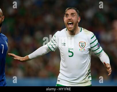 RICHARD KEOGH REP von Irland STADE PIERRE MAUROY LILLE Frankreich 22. Juni 2016 Stockfoto