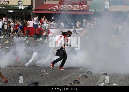 TROUBLE IN Straßen MARSEILLE Frankreich STADE VELODROME Frankreich 11. Juni 2016 Stockfoto