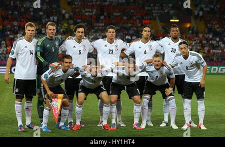 DEUTSCHEN TEAM Gruppe HOLLAND V Deutschland HOLLAND V Deutschland METALIST Stadion Charkow UKRAINE 13. Juni 2012 Stockfoto