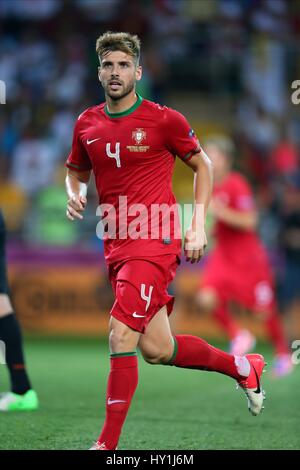 MIGUEL VELOSO PORTUGAL SPORTING Lissabon PORTUGAL & SPORTING Lissabon METALIST Stadion Charkow UKRAINE 17. Juni 2012 Stockfoto