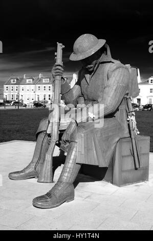 Tommy, die Stahl erste Welt Löten Kriegerdenkmal in Seaham, County Durham, Großbritannien Stockfoto