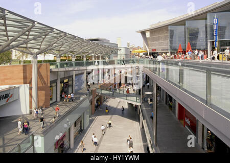 Liverpool ONE ist ein Einkaufs-, Wohn- und Freizeitzentrum in Liverpool, England. Das Vorhaben, früher bekannt als das Paradies-Projekt, das Stockfoto