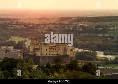 Torrechiara ist ein Comune von Langhirano, in der Provinz Parma in der Emilia-Romagna, Nord-Italien. Er ist besonders bekannt für seine riesige Burg, bui Stockfoto