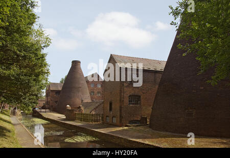 Das Coalport China Museum ist eines der Ironbridge Gorge Museen mit Sitz in der Ortschaft Coalport innerhalb der Ironbridge Gorge in Ironbridge, Coalbrook Stockfoto