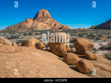 Spitzkoppe, einzigartige Felsformation im Damaraland, Namibia Stockfoto