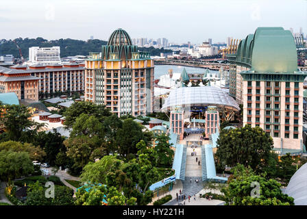 Blick von der Merlion Statue auf der Insel Sentosa Resort, Singapur. Stockfoto