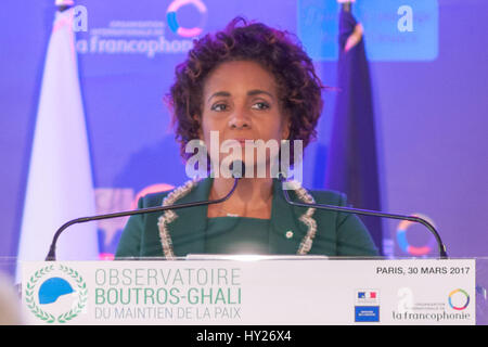 Paris, Frankreich, 30. März 2017. Michaëlle Jean, Generalsekretär der internationalen Organisation der Frankophonie, liefert eine Rede bei der offiziellen Vorstellung des das Observatoire Boutros-Ghali Pour le Maintien De La Paix, bei der der internationalen Organisation der Frankophonie HQ in Paris Frankreich. Bildnachweis: Laurent Poinet/Alamy Live-Nachrichten Stockfoto