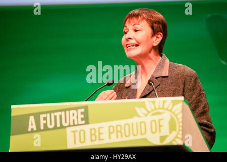 Grünen-Co-Leader Caroline Lucas MP für Brighton, Rede auf der Green Party of England and Wales Konferenz 2017 Stockfoto