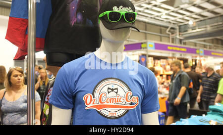 Adelaide, Australien. 1. April 2017. Comic-Fans kleiden sich in ihre Lieblings-Comic-Superheld Kostüme auf der OZ-Comic-Con-Convention in Adelaide Credit: Amer Ghazzal/Alamy Live-Nachrichten Stockfoto