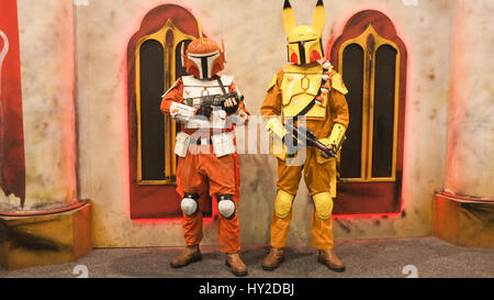 Adelaide, Australien. 1. April 2017. Comic-Fans kleiden sich in ihre Lieblings-Comic-Superheld Kostüme auf der OZ-Comic-Con-Convention in Adelaide Credit: Amer Ghazzal/Alamy Live-Nachrichten Stockfoto