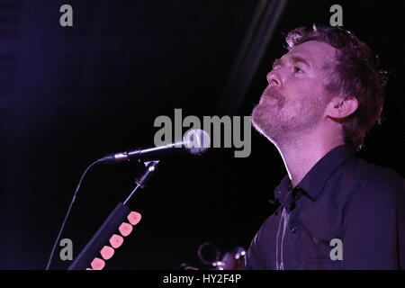 Gijón, Spanien. 31. März 2017. Irische Songwriter, Glen Hansard, funktioniert live-Gijon Musikfestival in Acapulco Mitte am 31. März 2016 in Gijon, Spanien. © David Gato/Alamy Live-Nachrichten Stockfoto