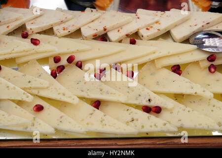 Klassische kroatische Vorspeise Teller mit feinen kroatischen Käse Stockfoto