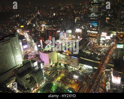 High Angle View Of beleuchtete Stadtbild gegen Himmel in der Nacht