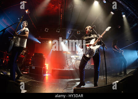 BARCELONA - 17 MAR: The Vaccines (Band) in Konzert im Razzmatazz Stadium am 17. März 2016 in Barcelona, Spanien. Stockfoto