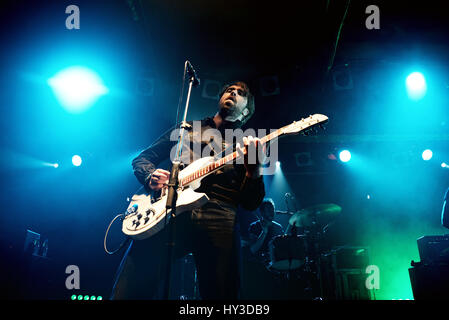 BARCELONA - 17 MAR: The Vaccines (Band) in Konzert im Razzmatazz Stadium am 17. März 2016 in Barcelona, Spanien. Stockfoto