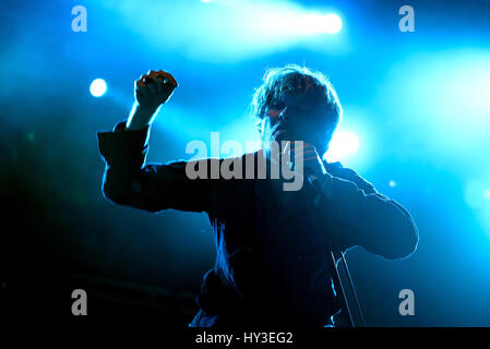 BARCELONA - 4 JUN: Ty Segall und Straßenräuber (Band) führen in Konzert im Primavera Sound Festival 2016 auf 4. Juni 2016 in Barcelona, Spanien. Stockfoto