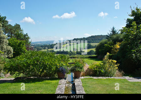 Der Blick über den Millenium-Garten Burrow Farm Gardens, auch bekannt als Osten Devons Secret Garden, in der Nähe von Axminster, Devon, England, UK Stockfoto