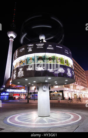 alex, alexanderplatz, Attraktion, bei nacht, Berlin, Gebäude, Hauptstadt, Hauptstädte, Stadt, Stadtzentrum, Stadtbild, Dämmerung, deutschland, Nachtleben, Stockfoto