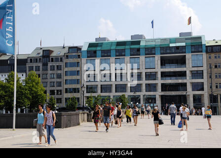 Europa Passage und der Jungfernstieg in Hamburg, Deutschland, sterben Europa Passage Und der Jungfernstieg in Hamburg, Deutschland Stockfoto