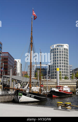 Historische Segelschiffe im traditionellen Schiff Hafen in der Hafen City Hamburg, Deutschland, Europa, Historische Segelschiffe Im Traditionsschiff Stockfoto