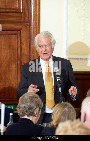 Lord David Owen mittags die Oldie literarische 14.03.17 Stockfoto