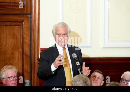 Lord David Owen mittags die Oldie literarische 14.03.17 Stockfoto