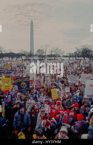 Jährliche RIght To Life März an der Westfront von dem US Capitol und der US-Supreme Court Schritte Washington DC., 22. Januar 1985. Foto: Mark Reinstein Stockfoto
