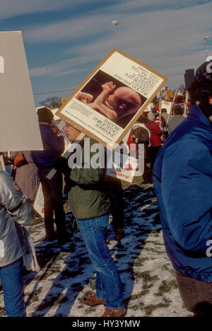 Jährliche RIght To Life März an der Westfront von dem US Capitol und der US-Supreme Court Schritte Washington DC., 22. Januar 1985. Foto: Mark Reinstein Stockfoto