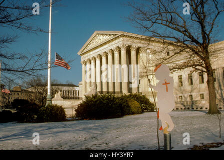 Jährliche RIght To Life März an der Westfront von dem US Capitol und der US-Supreme Court Schritte Washington DC., 22. Januar 1985. Foto: Mark Reinstein Stockfoto