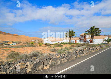 Typische Bauernhäuser in ländlichen Gegend der Insel Fuerteventura, Spanien Stockfoto