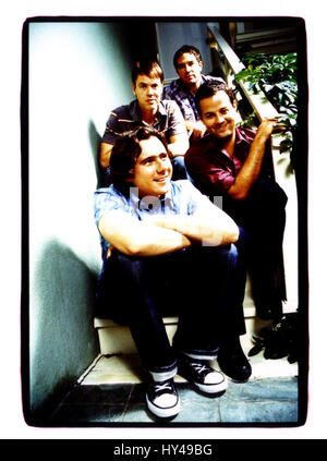 Jimmy Eat World fotografiert in Hollywood, CA am 25. August 2004. Bildnachweis: Kevin Estrada / MediaPunch Stockfoto