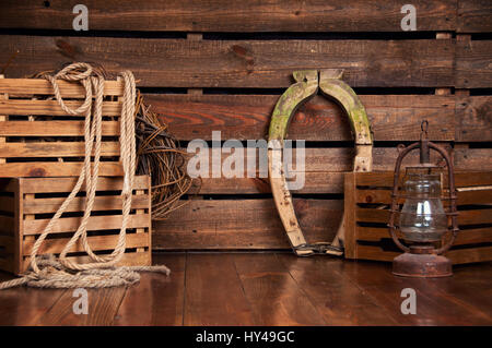 Noch im Cowboy-Stil auf Holzbrettern. Stockfoto