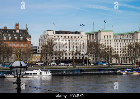 New Scotland Yard auf der Böschung, Themse, London, England, Vereinigtes Königreich Stockfoto