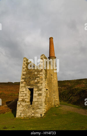 Zerstörten Strahl Maschinenhaus für Wheal gedeihen Tin Mine. Rinsey, Cornwall, England, Vereinigtes Königreich. Stockfoto