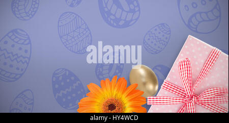 PE047 butterfly 02 bs nf gegen lila Papier Stockfoto