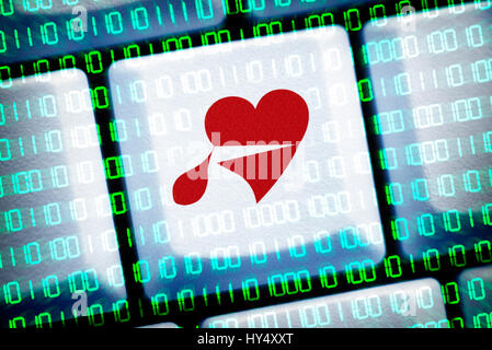 Computer mit Herz und Tropfen Blut, Sicherheitslücke Heartbleed in OpenSSL, Computertaste Mit Herz Und Blutstropfen, Sicherheitsluecke Heartbleed Taste i Stockfoto