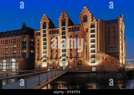 Deutschland, Hamburg, Hamburger, Hafenstadt, historisch, historische, Gebäude, Haus, Häuser, Backsteinbau, Backsteinbauten, Backsteinbauten, Kai mem Stockfoto