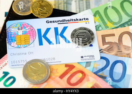 Gesundheit Karte und Geld, Schema Beiträge zur Krankenversicherung, Gesundheitskarte Und Geld, Krankenkassenbeitraege Stockfoto