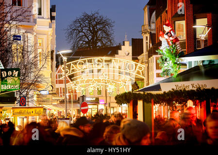 Weihnachten-Messe in der sächsischen Tor in Mountain Village, Hamburg, Deutschland, Europa, Weihnachtsmarkt bin Sachsentor in Bergedorf, Deutschland, Europa Stockfoto