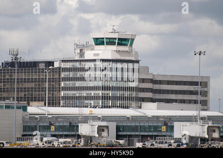 Manchester Flughafen Kontrollturm Stockfoto