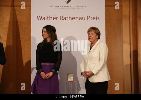 Berlin, Deutschland, 17. Septmeber, 2015: Königin Rania von Jordanien erhält den Walther-Rathenau-Award. Stockfoto